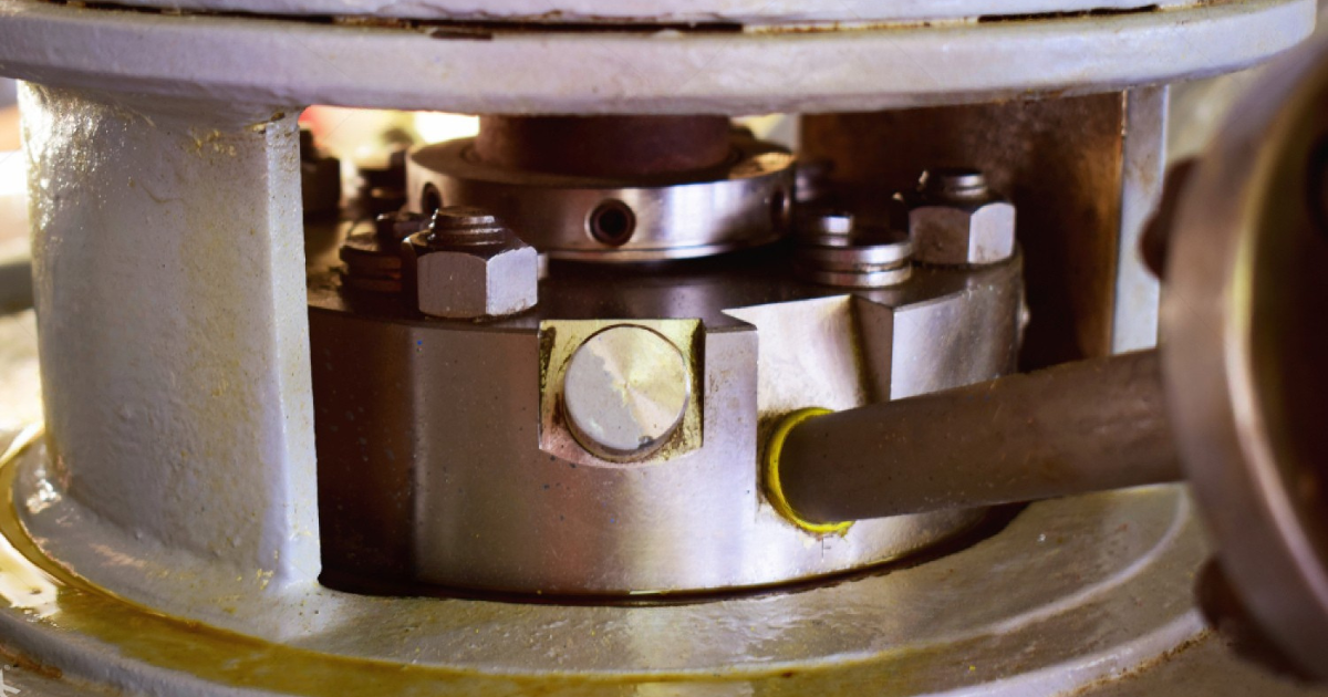Graphic of mechanical seal installation steps for food processing.